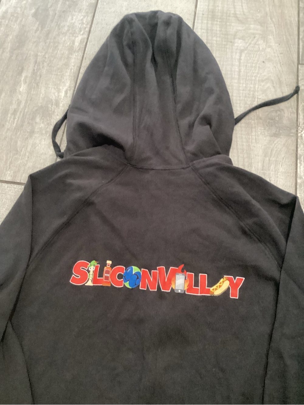Alternative Black Pullover Hoodie with Logo Tag size M #136